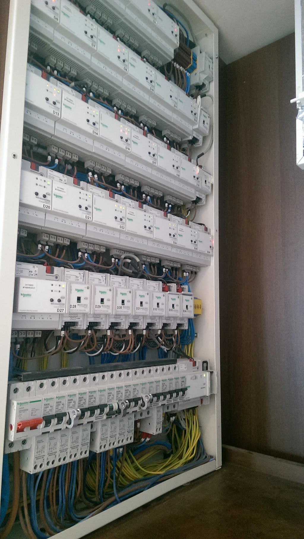 Vauxhall Tower electrical project